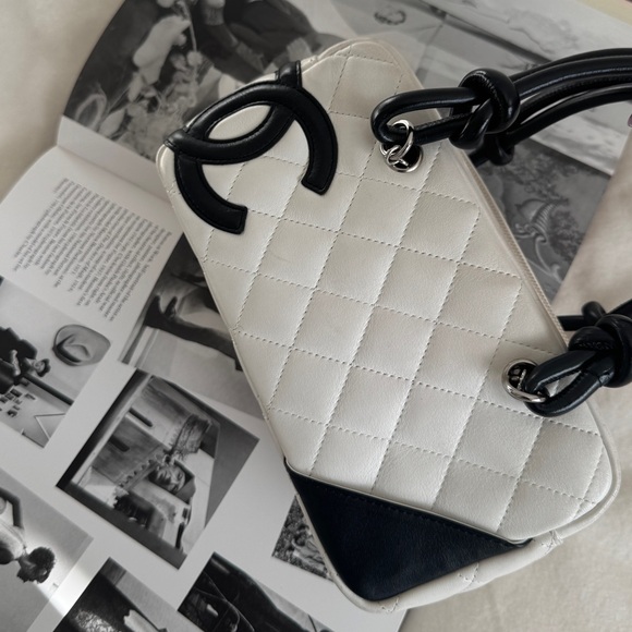 CHANEL mini Ligne Cambon Bowler bag - Picture 8 of 9